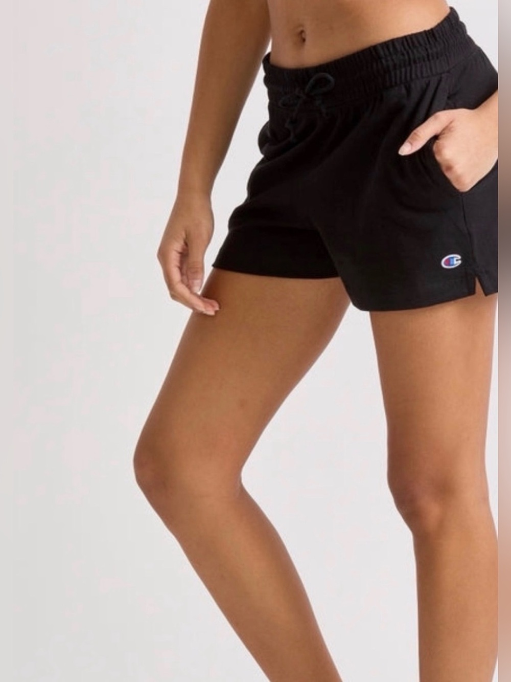 Champion shorts with pockets• Large